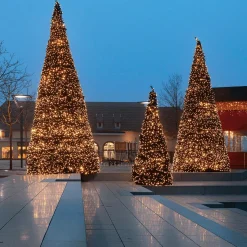 Gigant Baum Ohne Licht, 1140 Cm