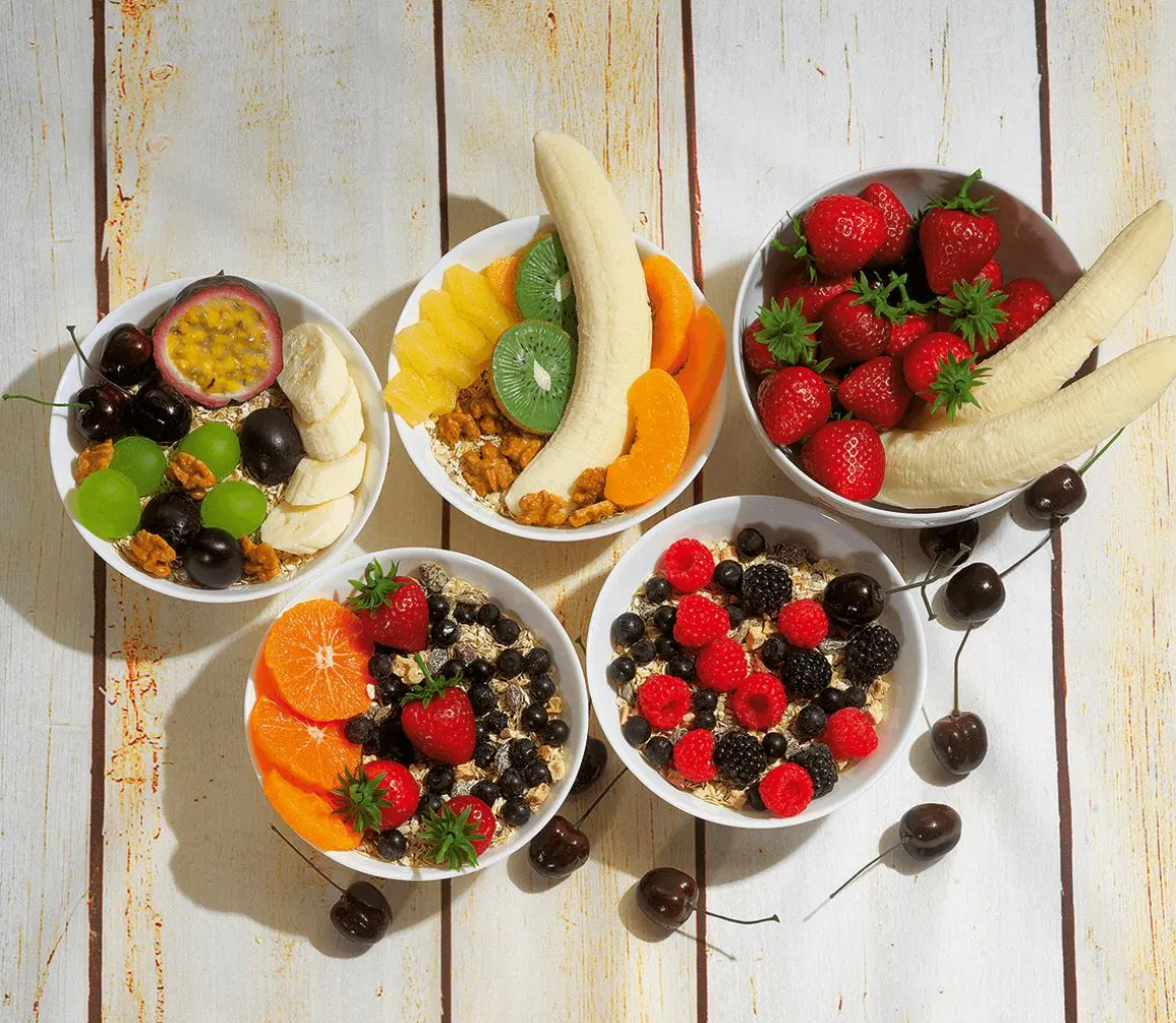 Grüne Weintrauben Lebensmittel-Attrappe, 12 Stück