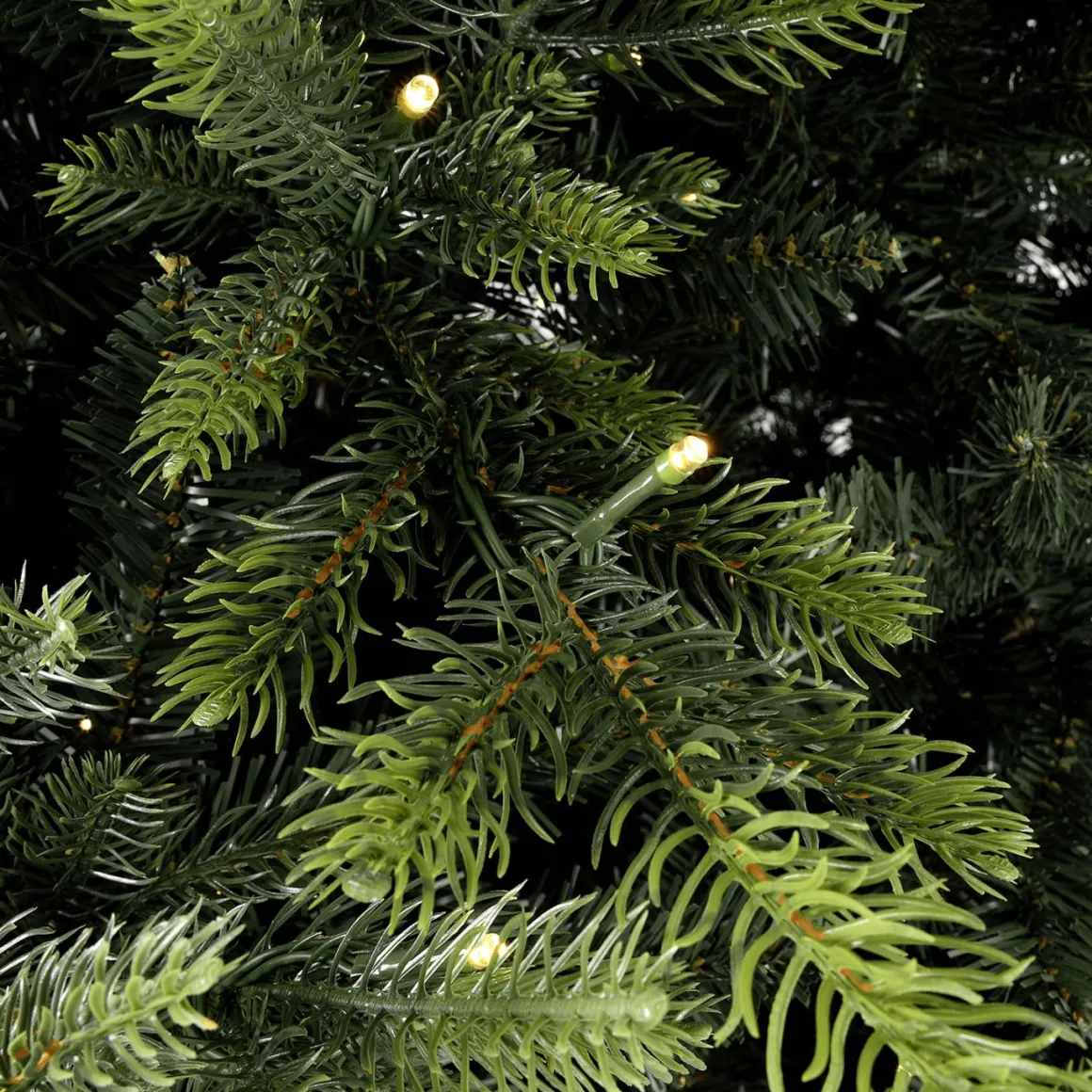 Künstliche Rottanne Mit LED 210 Cm