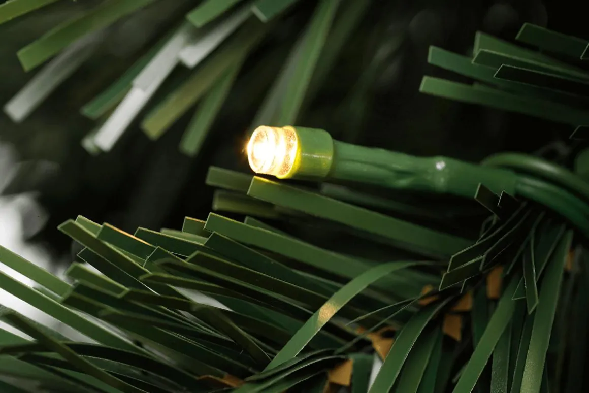 Künstlicher Weihnachtsbaum Weißtanne Mit LED 180 Cm