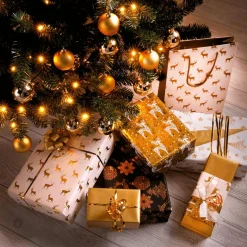 Nachhaltiges, Doppelseitiges Weihnachts-Geschenkpapier Mit Tannenbäumen & Sternen In Gold – 50 M Geschenkpapier-Rolle