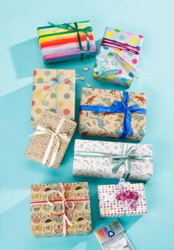 Nachhaltiges, Weißes Geschenkpapier Mit Bunten Herzchen – 50 M Geschenkpapier-Rolle