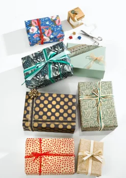 Recyceltes Kraftpapier Mit Roten Herzen – 50 M Geschenkpapier-Rolle