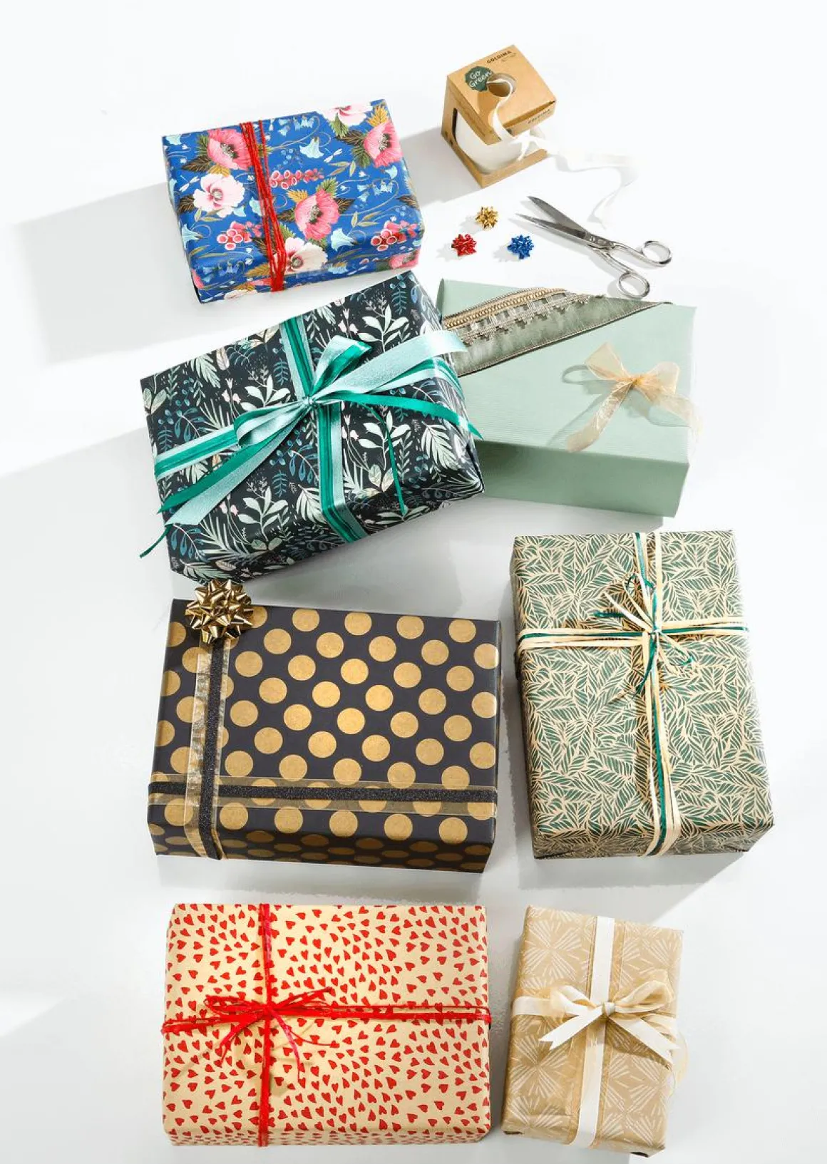 Recyceltes Kraftpapier Mit Roten Herzen – 50 M Geschenkpapier-Rolle