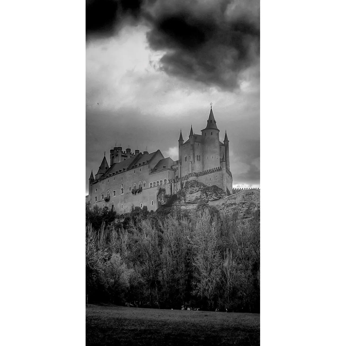 Schwer Entflammbarer Stoffbanner "Burg In Schwarzweiß" Aus Fahnenstoff 100 X 200 Cm