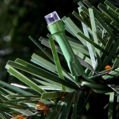 Schwer Entflammbarer Weihnachtsbaum Mit LED 210 Cm